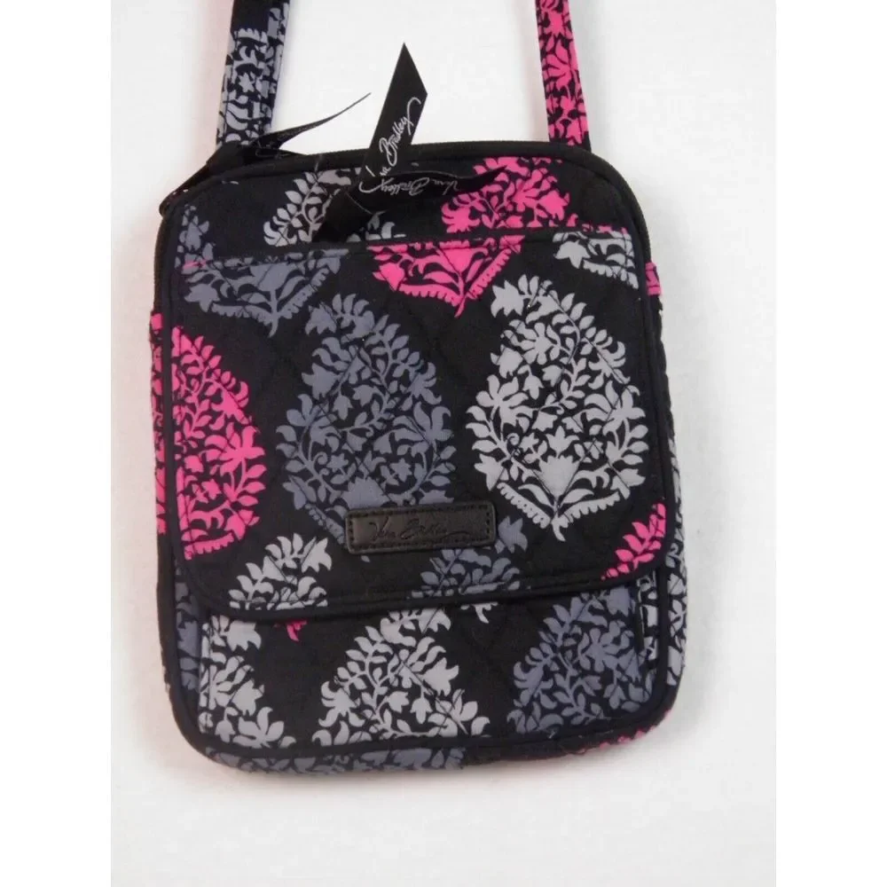 Vera Bradley Quilted Black/Gray/Pink Small Crossbody Purse Adjustable Strap‎ Zip